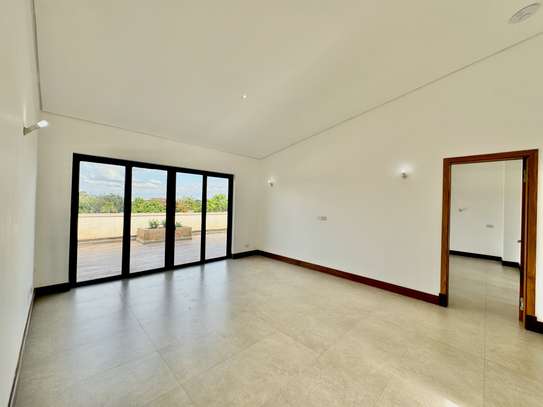 5 Bed Townhouse with En Suite in Kitisuru image 5