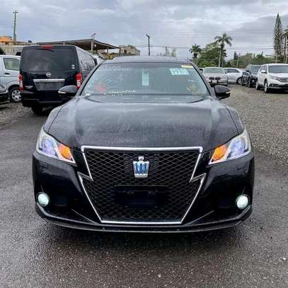 TOYOTA CROWN 2015MODEL WITH SUNROOF. image 8