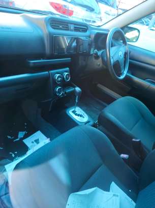 Toyota Succeed F-xtra 2018 4power window image 5