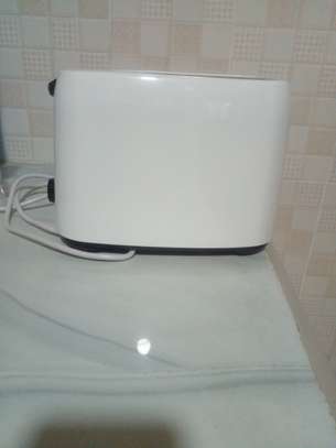 Toaster image 1