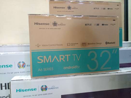 32 Hisense Android Smart Frameless - Boxed image 1