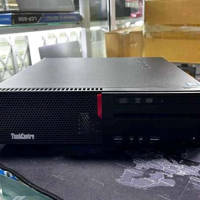 Lenovo Thinkcentre M700  with 24 monitor image 2