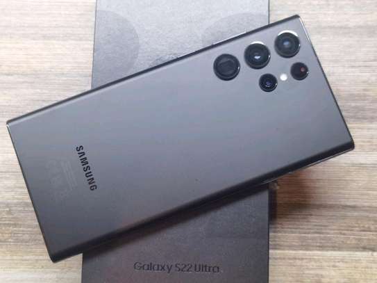 Samsung Galaxy S22 Ultra 512GB Burgundy image 4