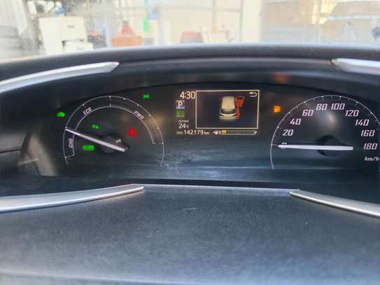 TOYOTA SIENTA HYBRID 2019MODEL 7 SEATER image 5