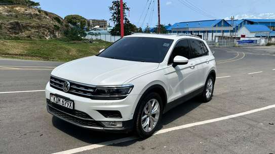 Volkswagen Tiguan TSI image 1