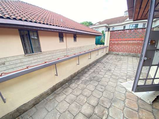 4 Bed Townhouse with En Suite in Spring Valley image 13