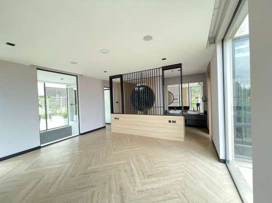 5 Bed Townhouse with En Suite in Lavington image 14