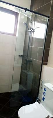 Serviced 3 Bed Apartment with En Suite in Westlands Area image 4
