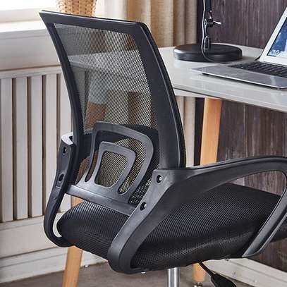 Office Chair : Medium Mesh Office Chair image 5