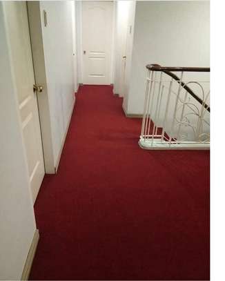 DURABLE WALL TO WALL CARPET. image 1