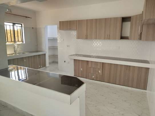 3 Bed House with En Suite in Kitengela image 3