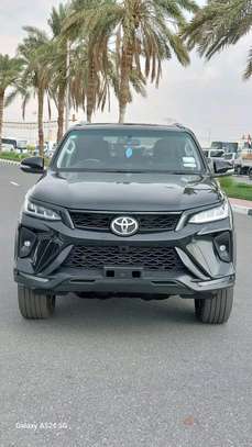 Toyota Fortuner diesel FV 2017 black image 1