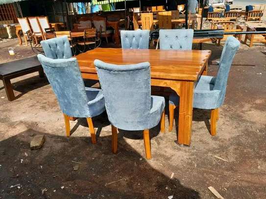 Chesterfield 6 seater dining set image 3