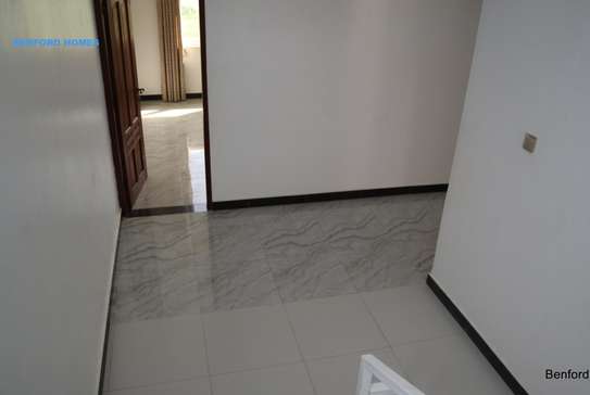 4 Bed Townhouse in Bamburi image 3
