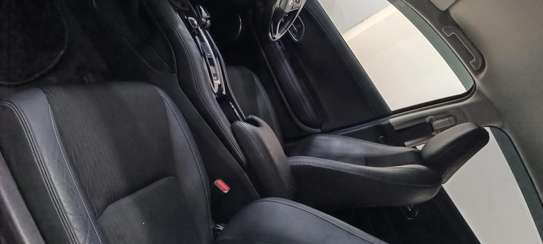 Honda vezel hybrid Silver 2018 2wd image 3