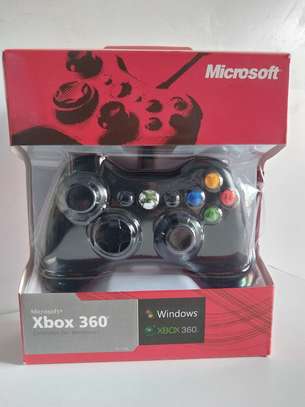 Xbox 360 Wired Controller For Windows & Xbox 360 Console image 1