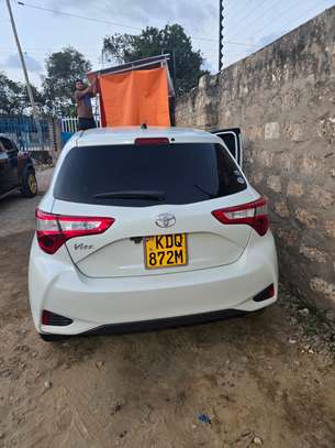 Toyota vitz 1000cc KDQ image 2