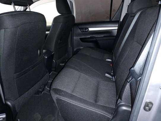 Toyota Hilux double cabin 2019 image 13