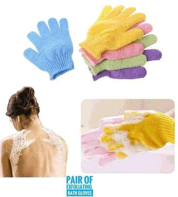 Exfoliating/ bath gloves image 1