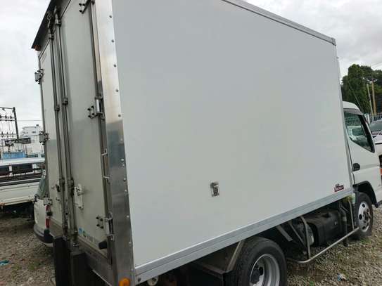Mitsubishi canter freezer body image 8
