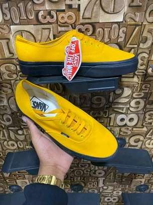 Vans of the wall double sole available in many colors image 2