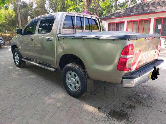 Toyota Hilux single cabin local assembly yr2010 image 1