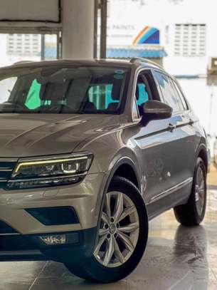 Volkswagen Tiguan TSi 2018 grey image 6