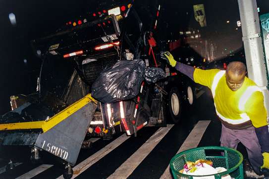 Trash | Waste and junk removal.Lowest Price Guarantee.Call Now image 12