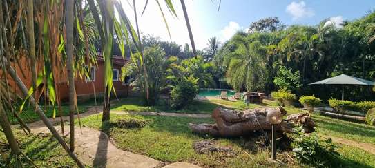 3 Bed Villa with En Suite at Bokoboko image 11