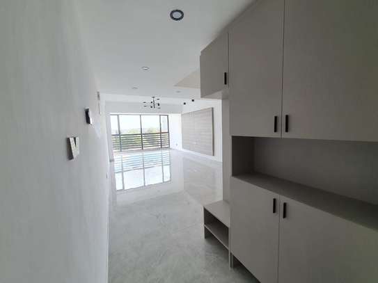 3 Bed Apartment with En Suite at Muringa Road image 4