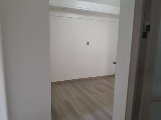 2 Bed Apartment with En Suite at Kindaruma Road image 6