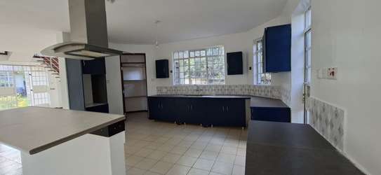 4 Bed Townhouse with Garden in Spring Valley image 1