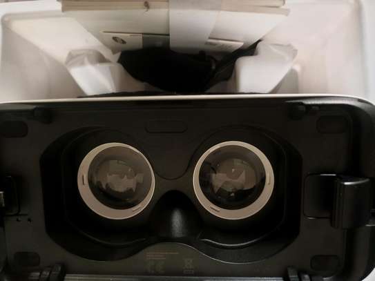 Samsung Gear VR image 1
