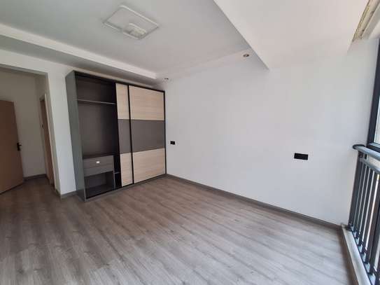 2 Bed Apartment with En Suite at Lavington image 12