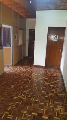 Inviting Office Space in Kilimani Hurlingam image 1