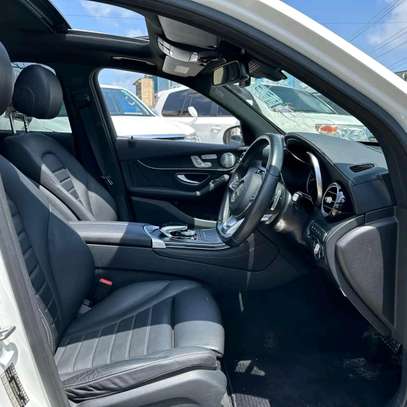 Mercedes Benz GLC 250 white 2018 image 3
