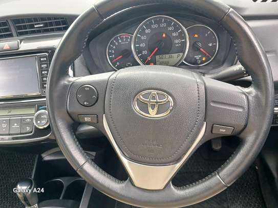 Toyota axio G grade image 11