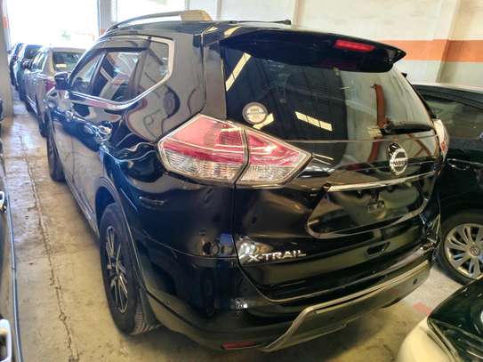 Nissan Xtrail metallic black image 1