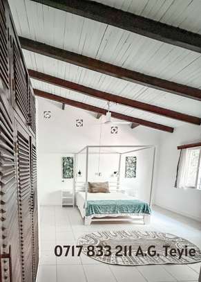 4BR House on 0.42 acres in Malindi Town image 5