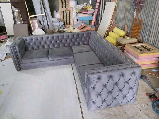 Modern five seater L shaped chesterfield sofa image 1