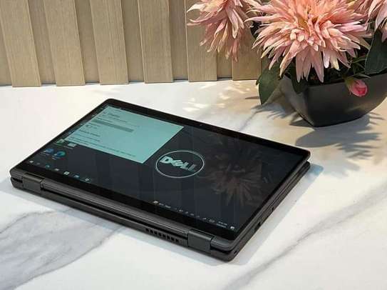 Dell latitude 5300  2in 1 Touchscreenlaptop image 4