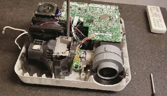 Projector Repair Servicing and Diagnosis image 3