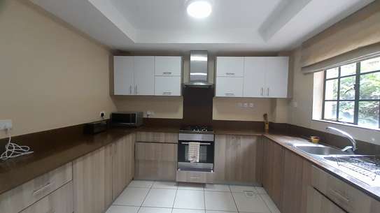 Furnished 2 Bed Apartment with En Suite in Kileleshwa image 9