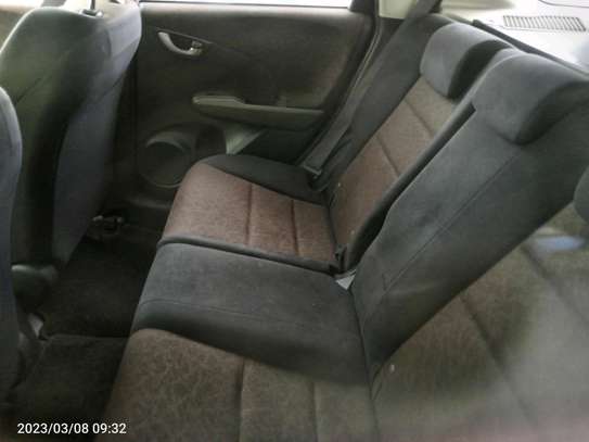 Honda fit shuttle oldshape image 3