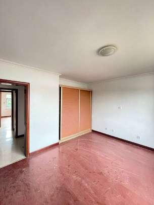 2 Bed Apartment with En Suite in Ngong Road image 6