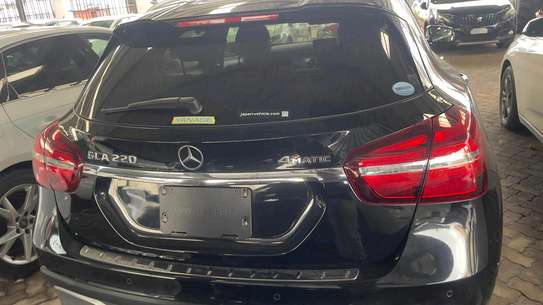 Mercedes benz GLA220 2019MODEL image 3