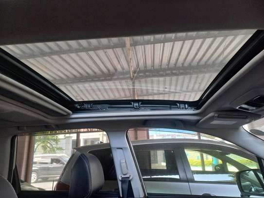SUBARU FORESTER XT WITH SUNROOF. image 3