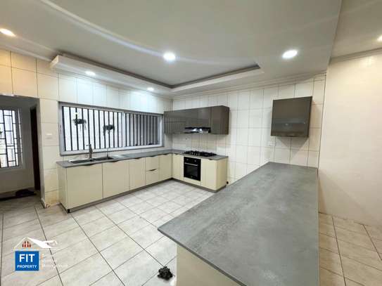 4 Bed Villa with En Suite in Muthaiga image 1