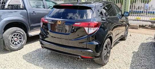 Honda vezzel metallic black image 4