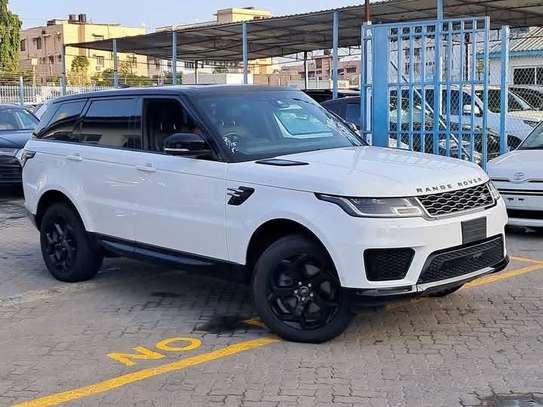 Range rover sport image 8